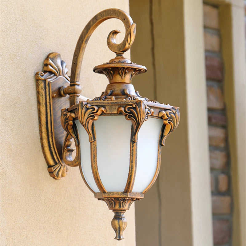 Applique da Esterno Vintage Europea in Alluminio - Impermeabile LED E27