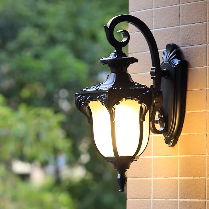 Applique da Esterno Vintage Europea in Alluminio - Impermeabile LED E27