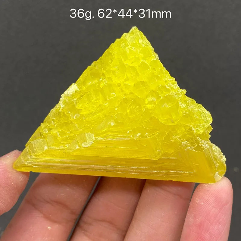 Zolfo Naturale Giallo 100% - Cristallo Minerale Specimen del Myanmar