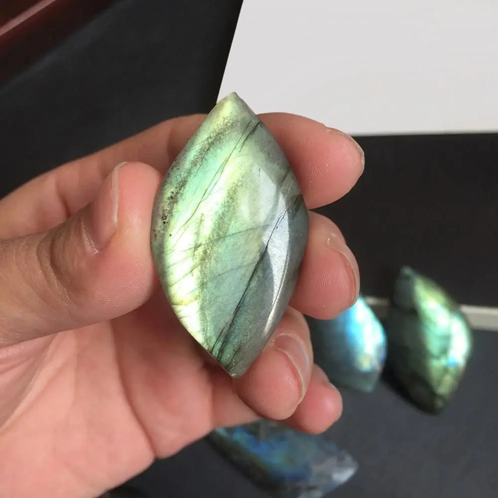 Labradorite Naturale del Madagascar Lucidata - Pietra di Luna Specimen 2-4cm