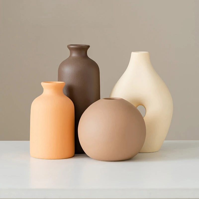 Collezione Vasi in Ceramica dal Design Nordico - Minimal & Chic